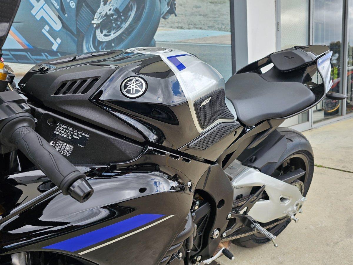 2024 YAMAHA YZF-R1 M SPORTS