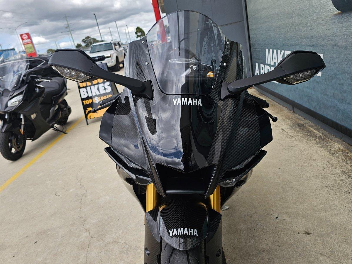 2024 YAMAHA YZF-R1 M SPORTS