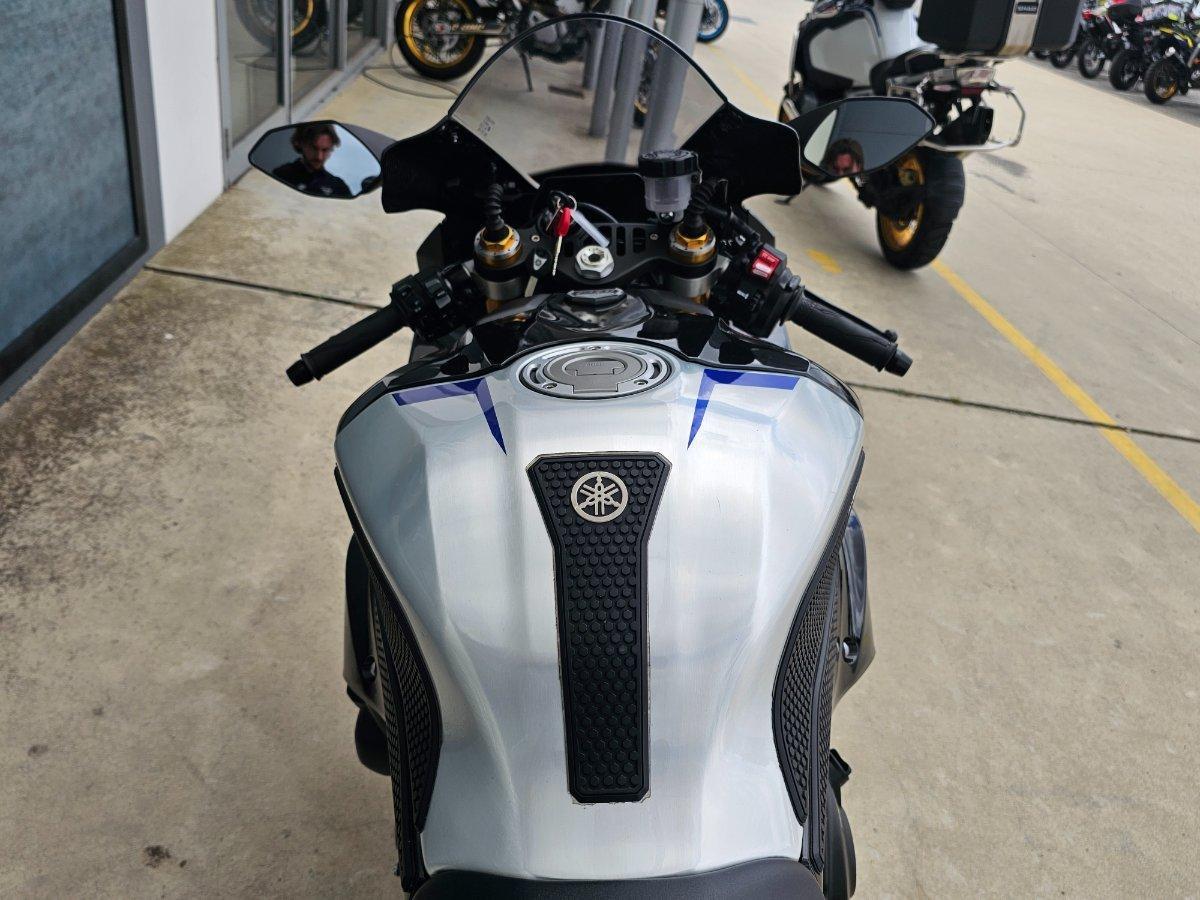 2024 YAMAHA YZF-R1 M SPORTS