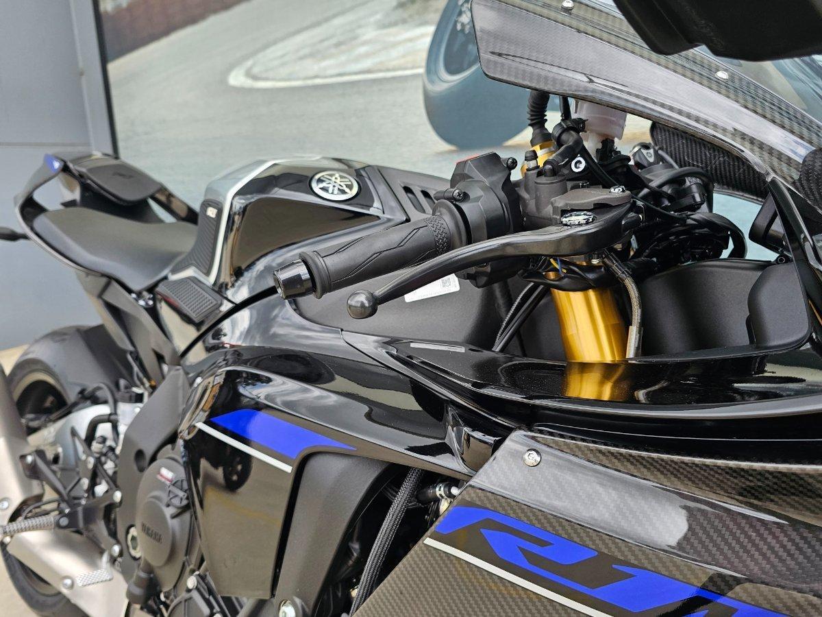 2024 YAMAHA YZF-R1 M SPORTS