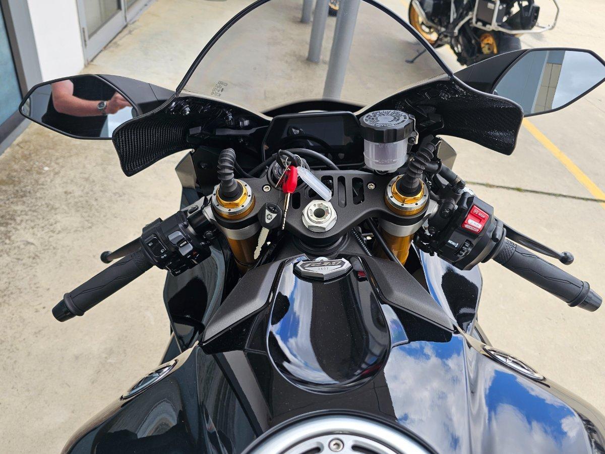 2024 YAMAHA YZF-R1 M SPORTS
