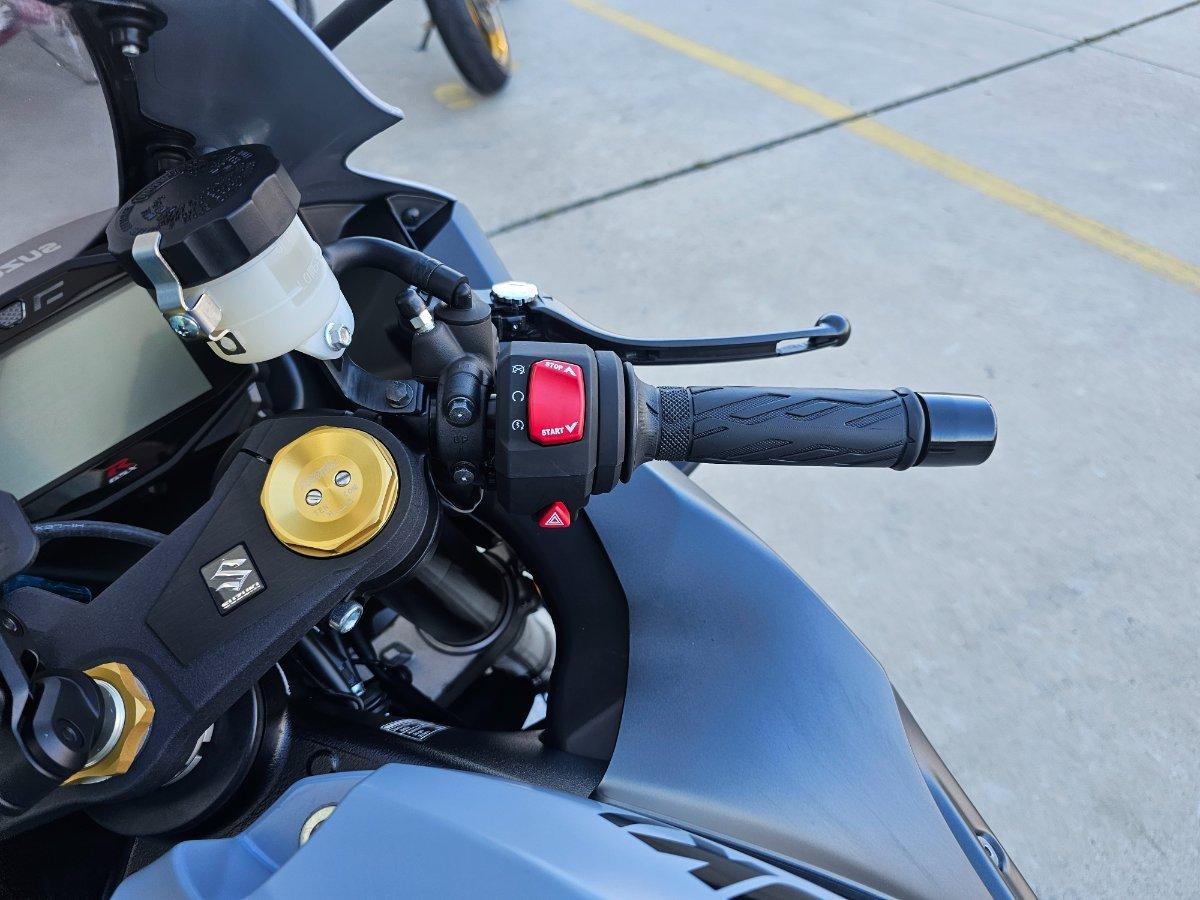 2022 SUZUKI GSX-R1000A SPORTS