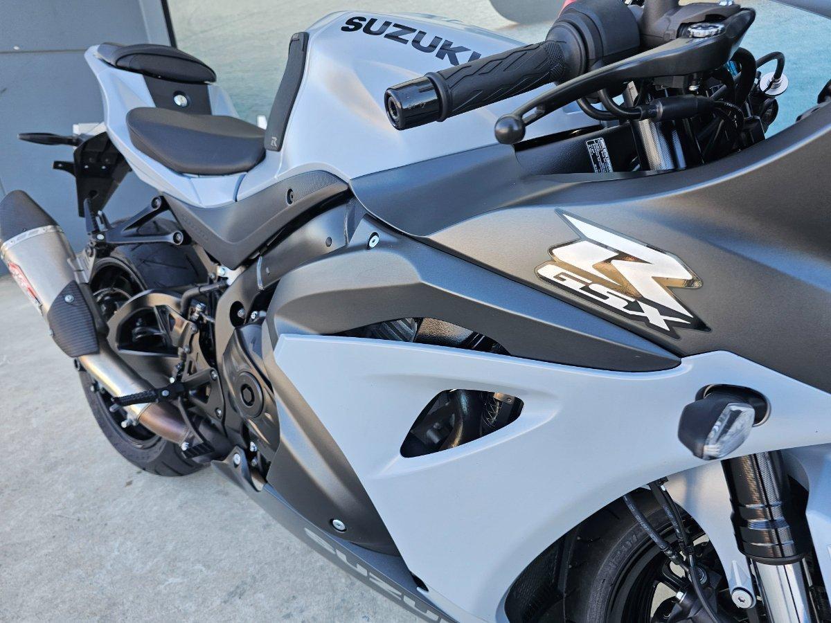 2022 SUZUKI GSX-R1000A SPORTS