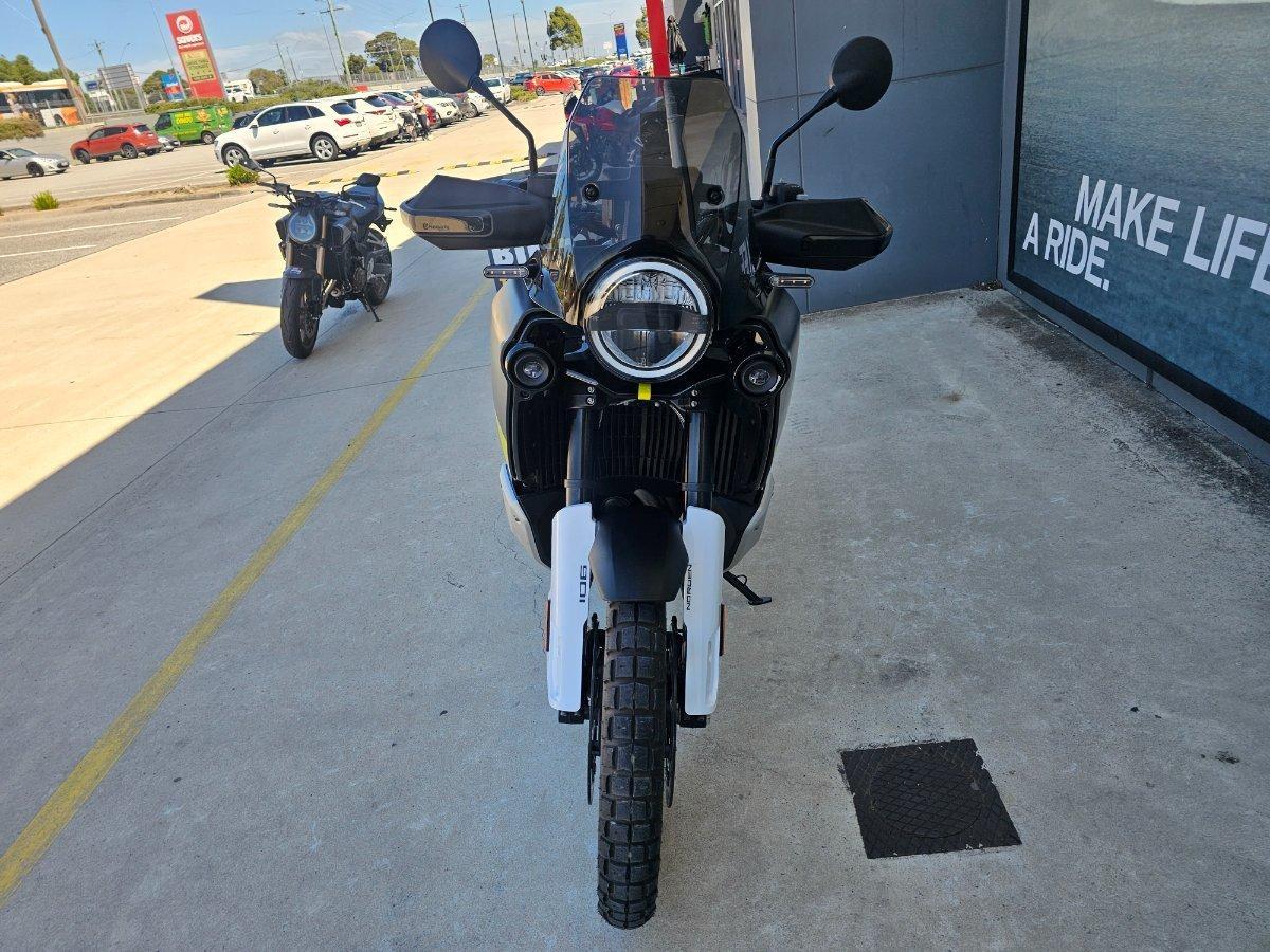 2022 HUSQVARNA NORDEN 901 TOURER