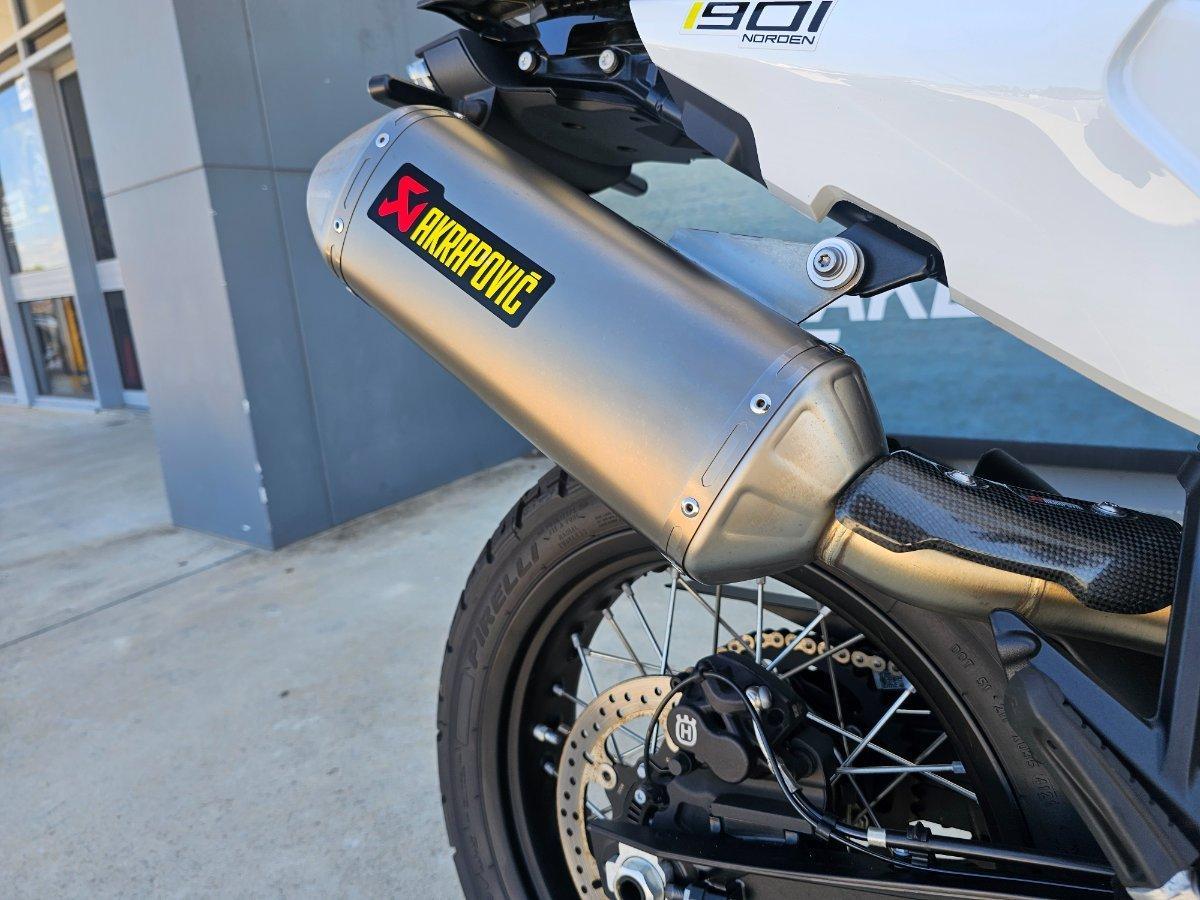 2022 HUSQVARNA NORDEN 901 TOURER