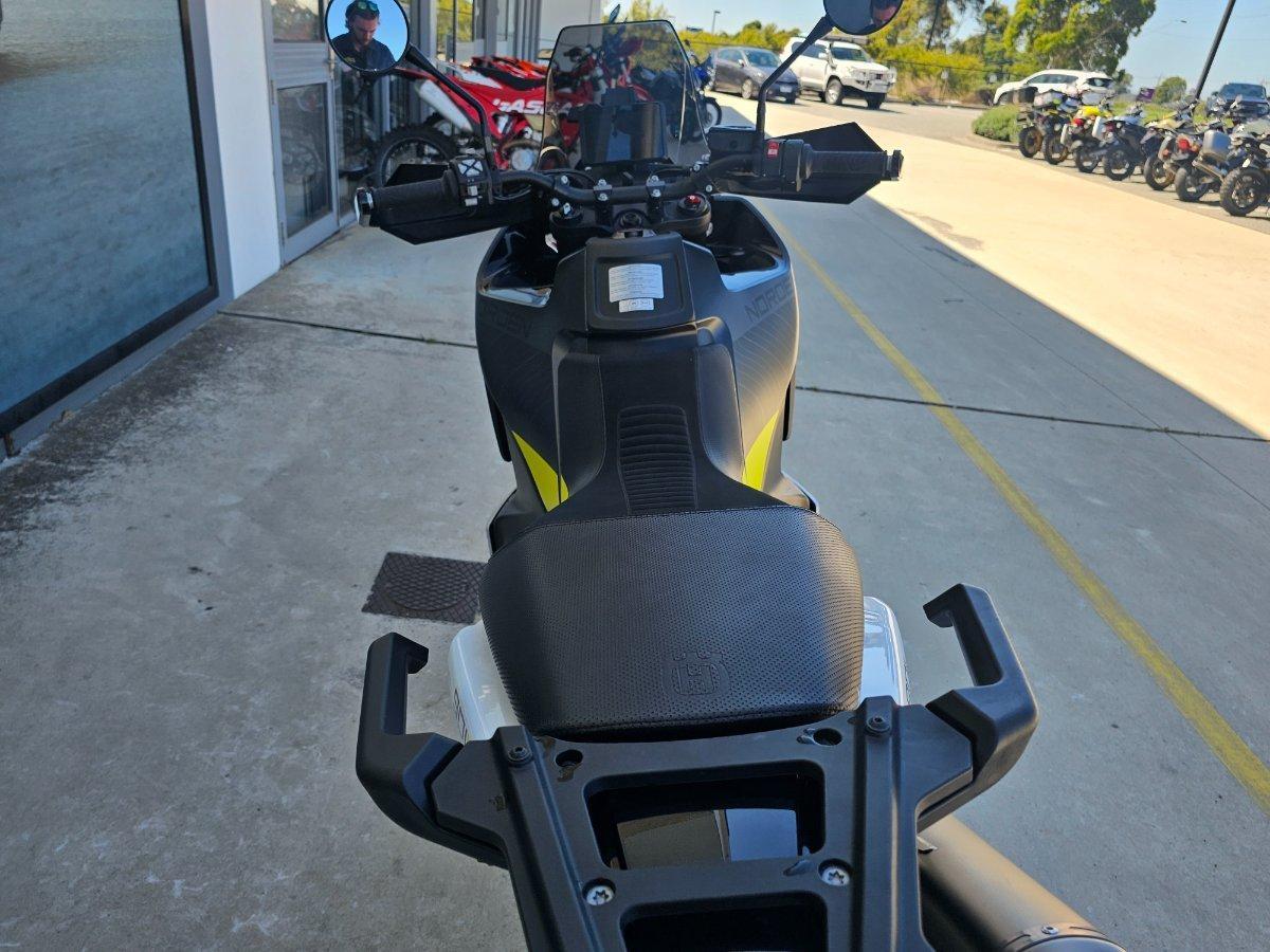 2022 HUSQVARNA NORDEN 901 TOURER