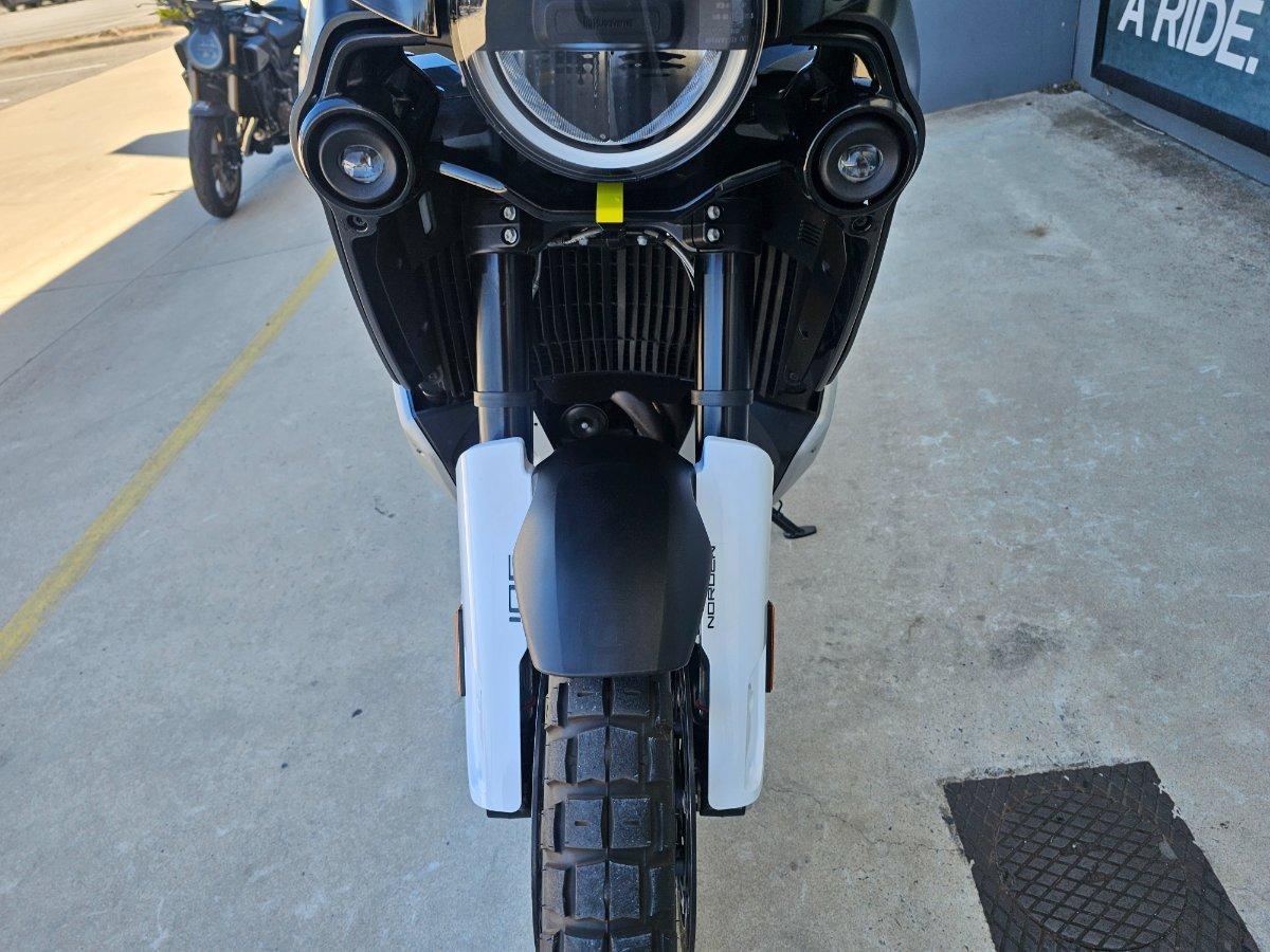 2022 HUSQVARNA NORDEN 901 TOURER