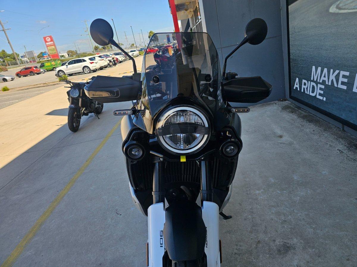 2022 HUSQVARNA NORDEN 901 TOURER