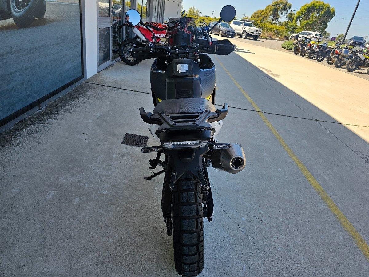 2022 HUSQVARNA NORDEN 901 TOURER