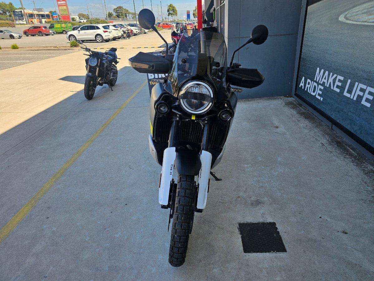 2022 HUSQVARNA NORDEN 901 TOURER
