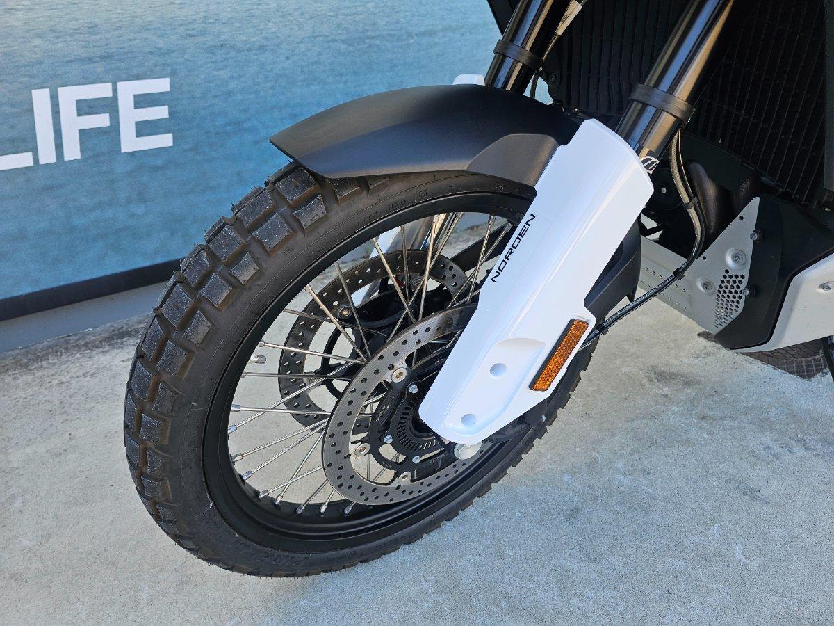 2022 HUSQVARNA NORDEN 901 TOURER