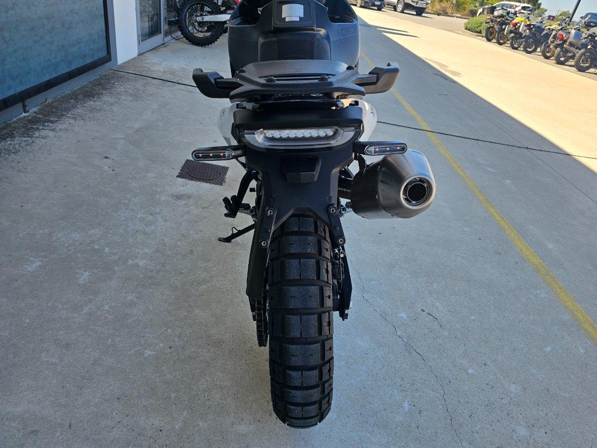 2022 HUSQVARNA NORDEN 901 TOURER