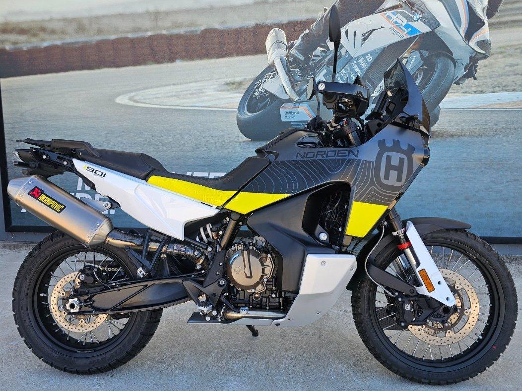 2022 HUSQVARNA NORDEN 901 TOURER