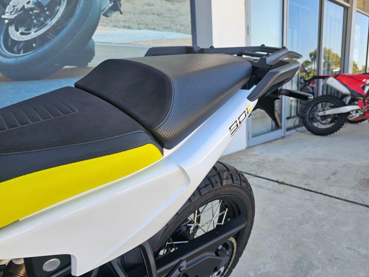 2022 HUSQVARNA NORDEN 901 TOURER