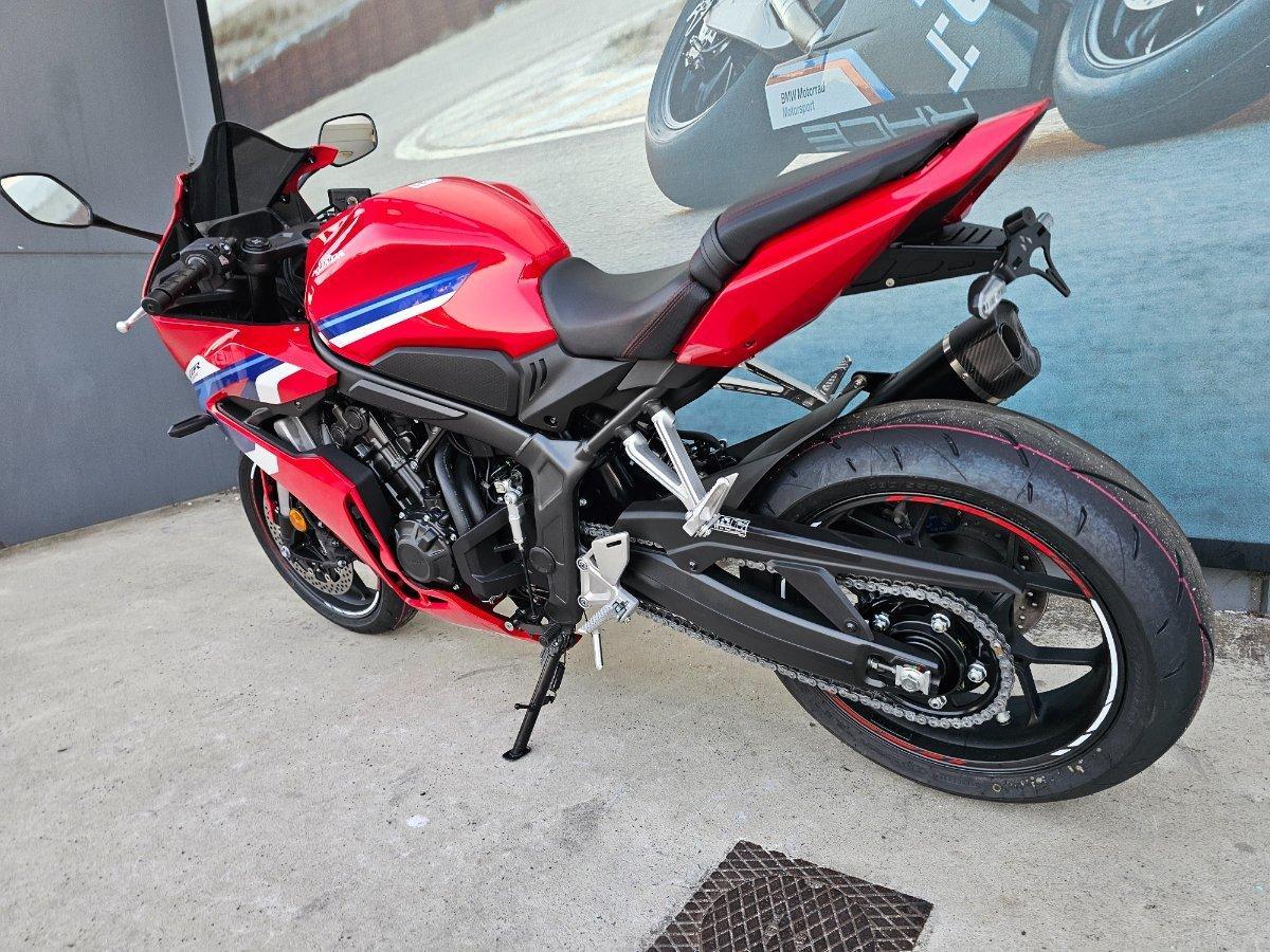 2026 HONDA CBR650R E-CLUTCH SPORTS