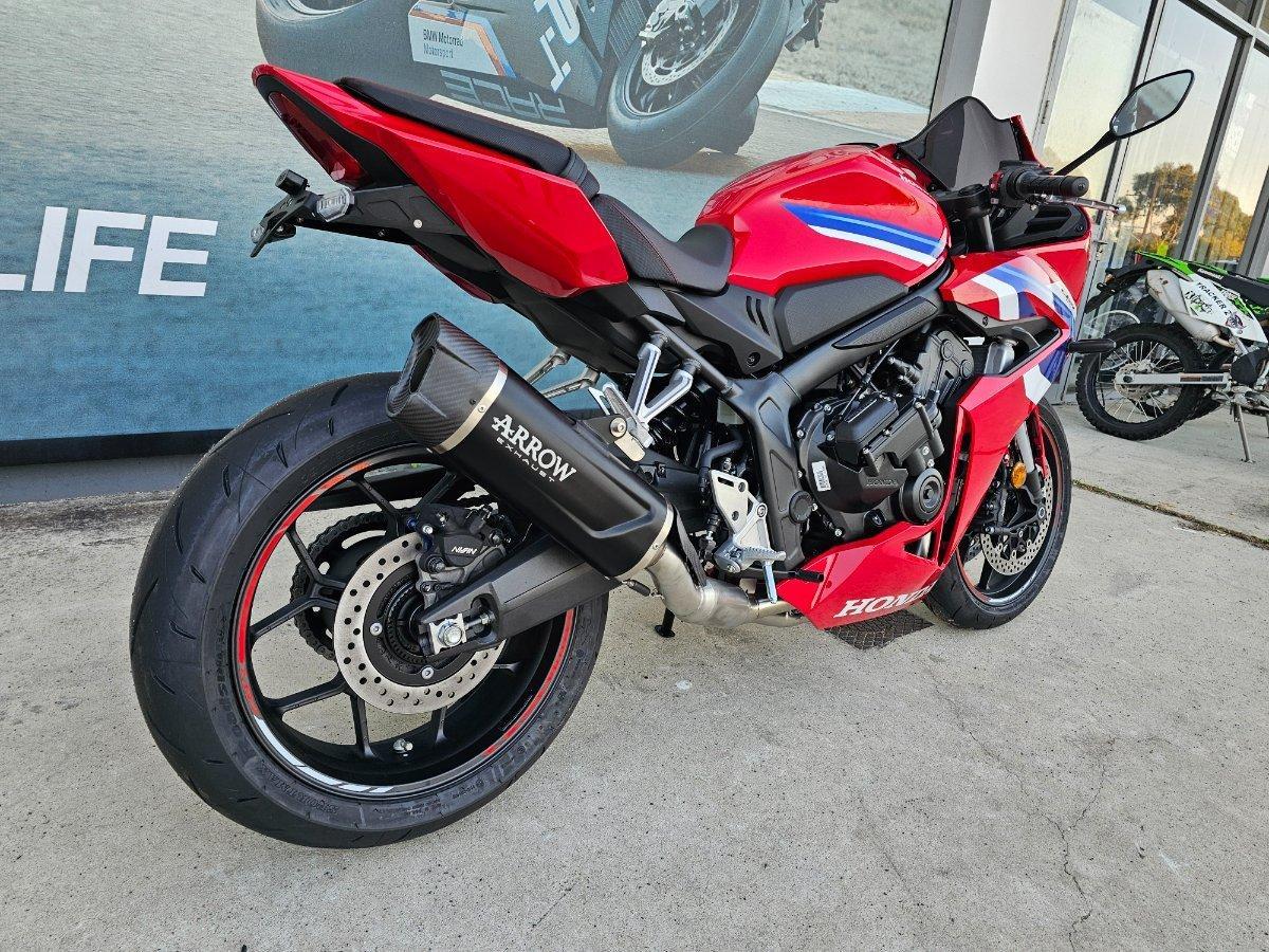 2026 HONDA CBR650R E-CLUTCH SPORTS