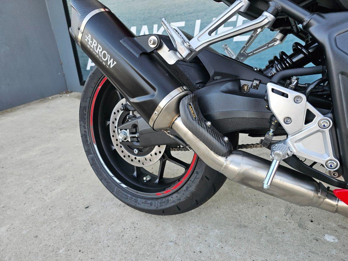 2026 HONDA CBR650R E-CLUTCH SPORTS