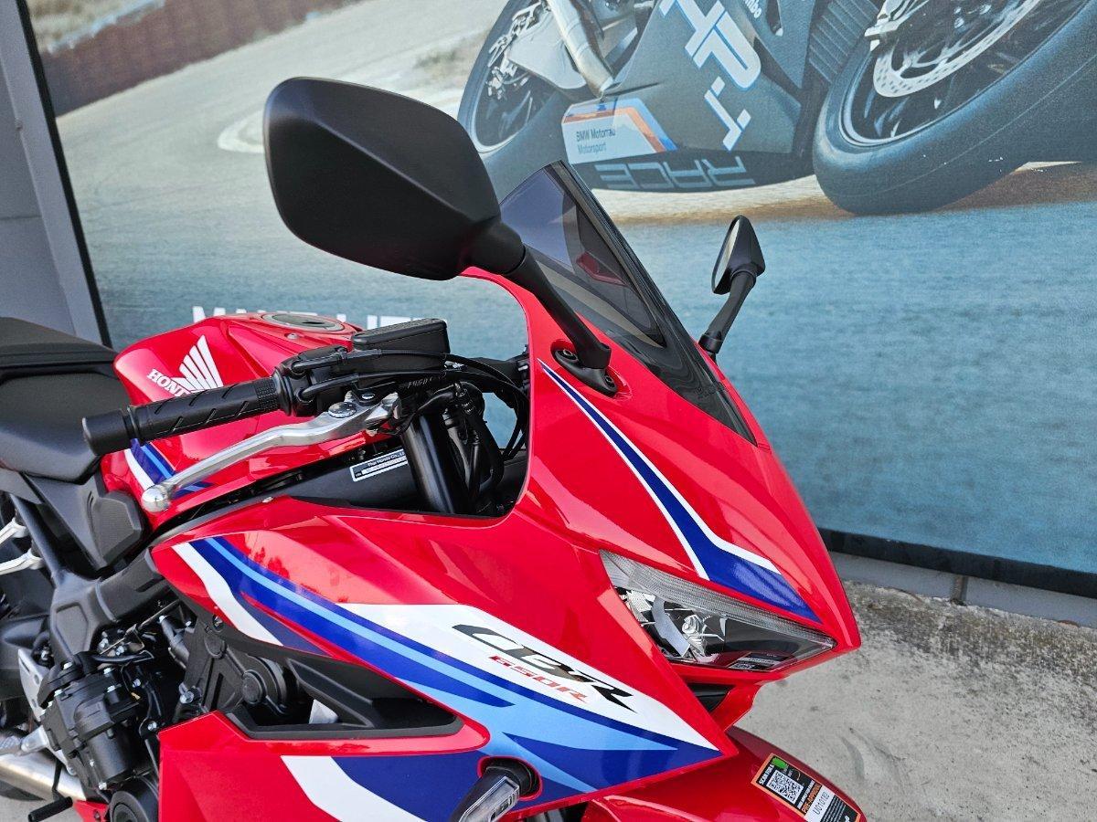 2026 HONDA CBR650R E-CLUTCH SPORTS