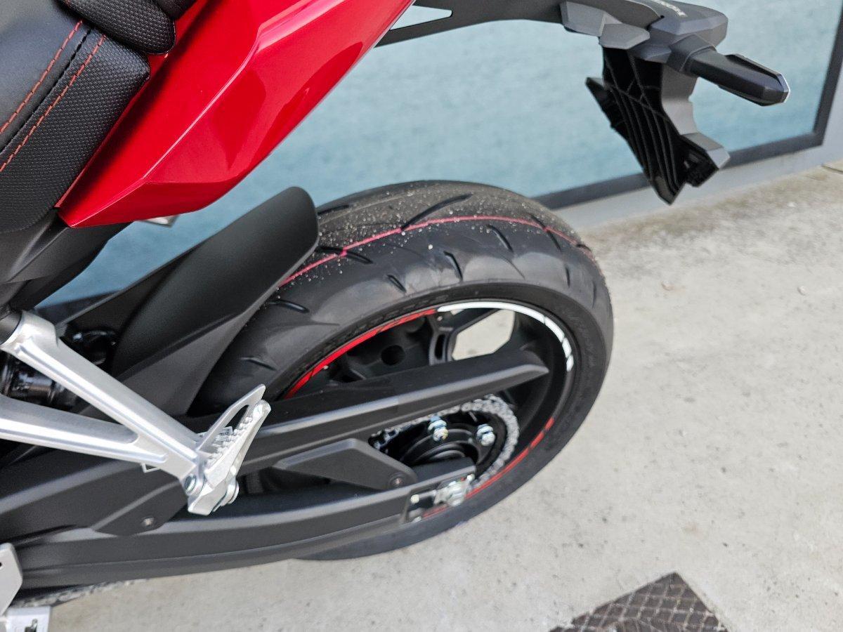 2026 HONDA CBR650R E-CLUTCH SPORTS