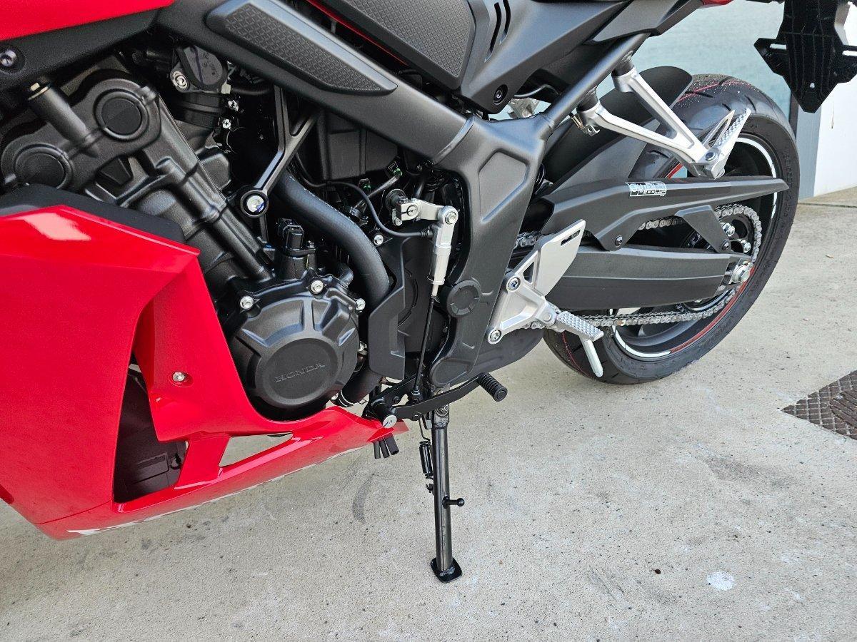 2026 HONDA CBR650R E-CLUTCH SPORTS