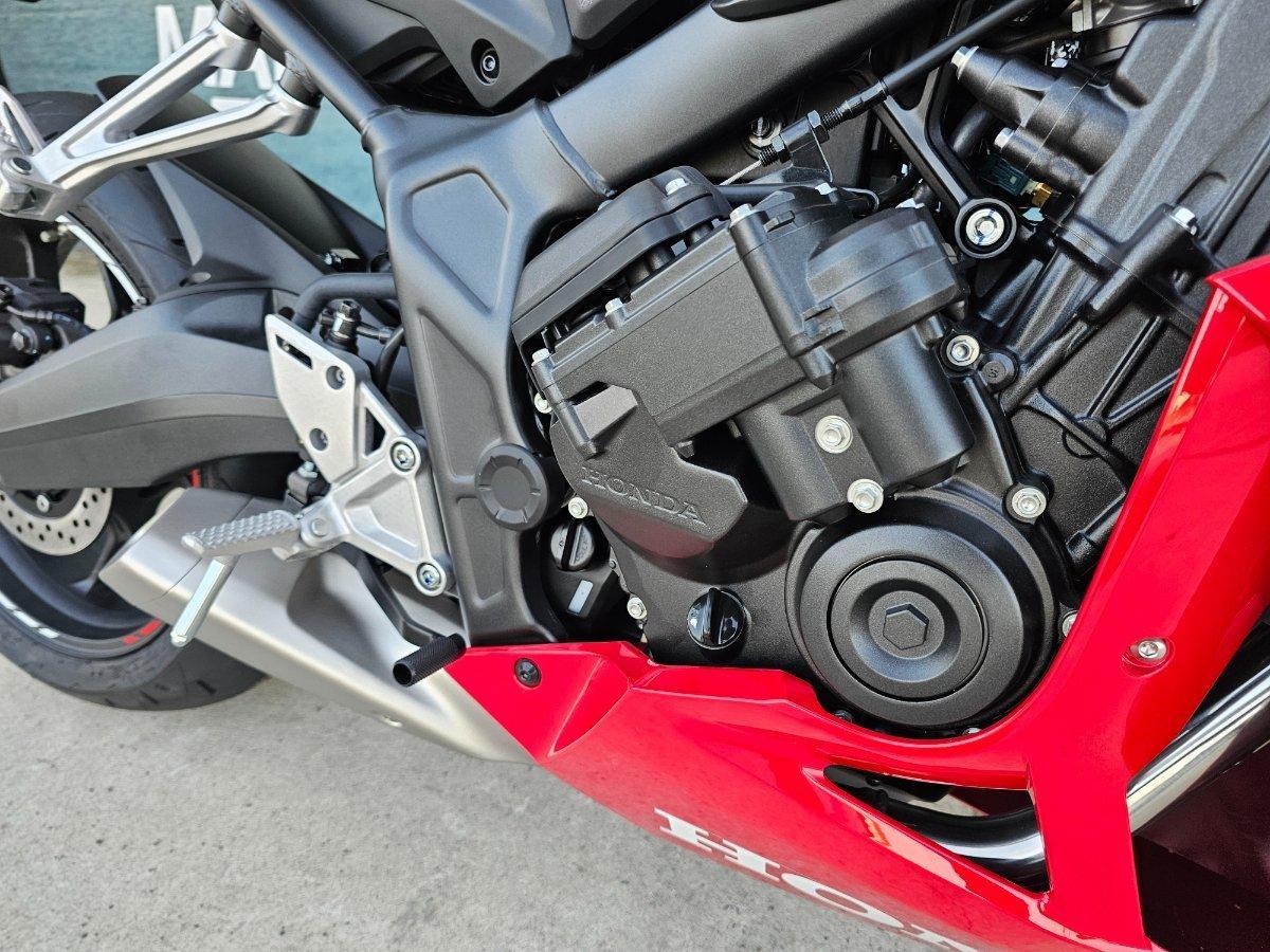 2026 HONDA CBR650R E-CLUTCH SPORTS