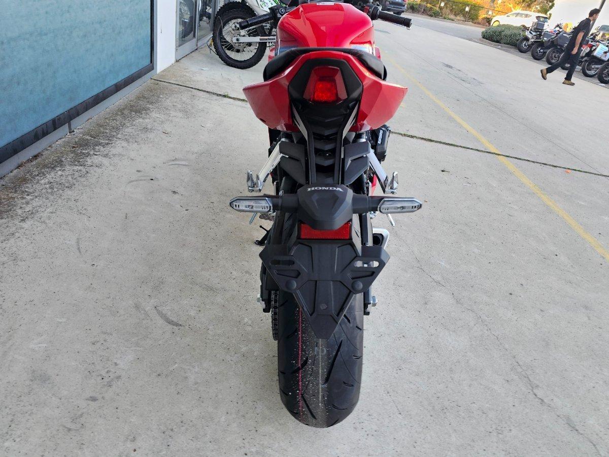 2026 HONDA CBR650R E-CLUTCH SPORTS