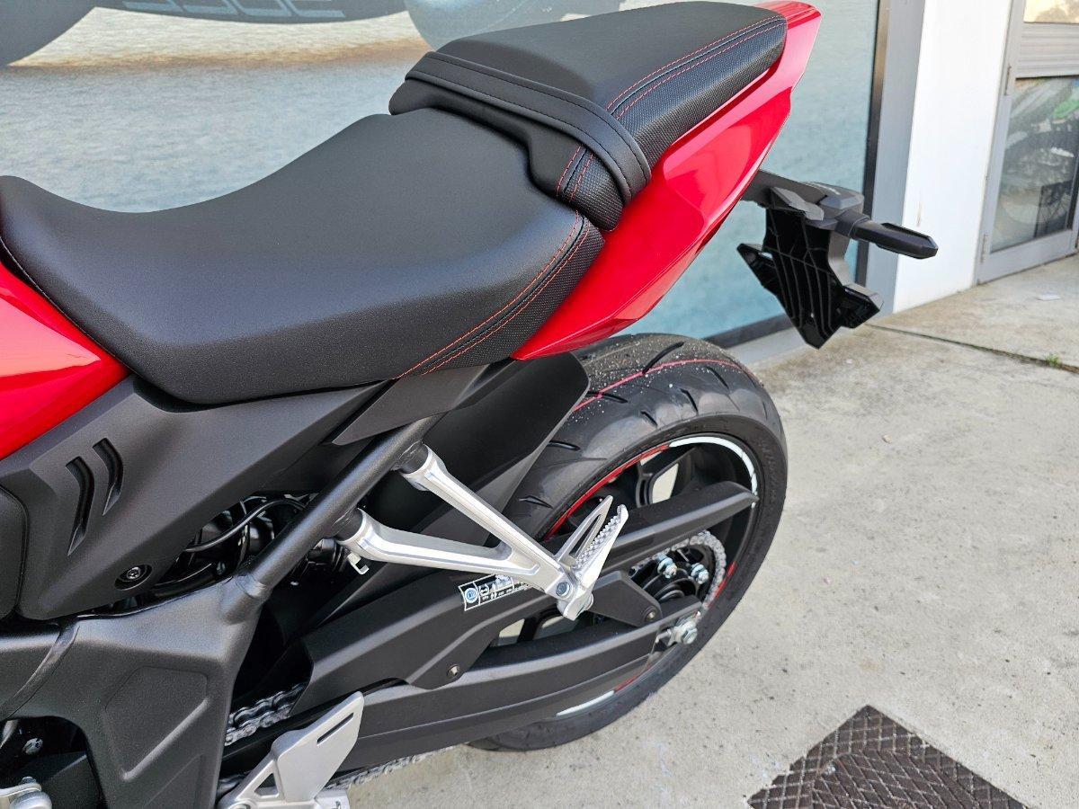 2026 HONDA CBR650R E-CLUTCH SPORTS
