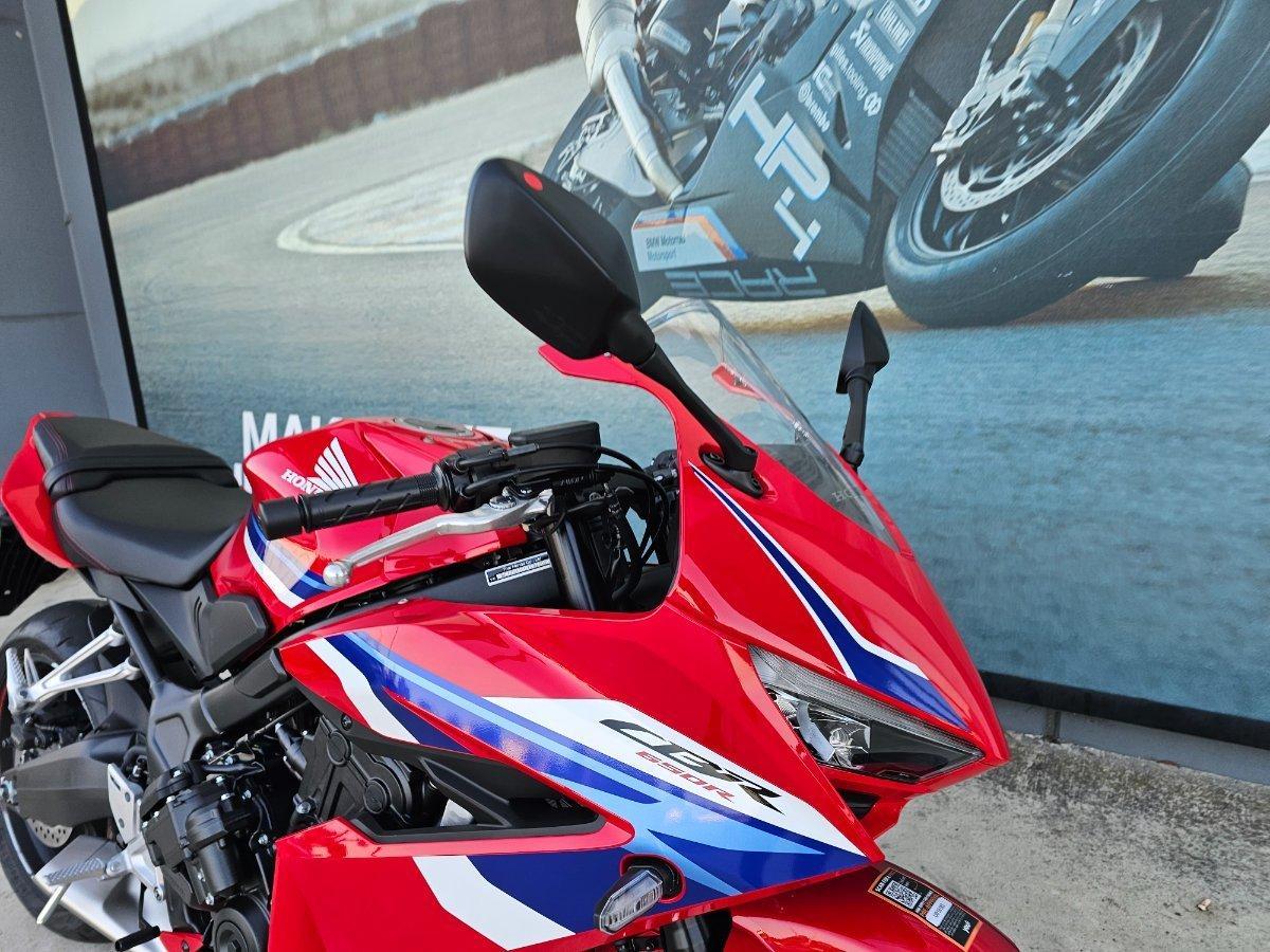 2026 HONDA CBR650R E-CLUTCH SPORTS