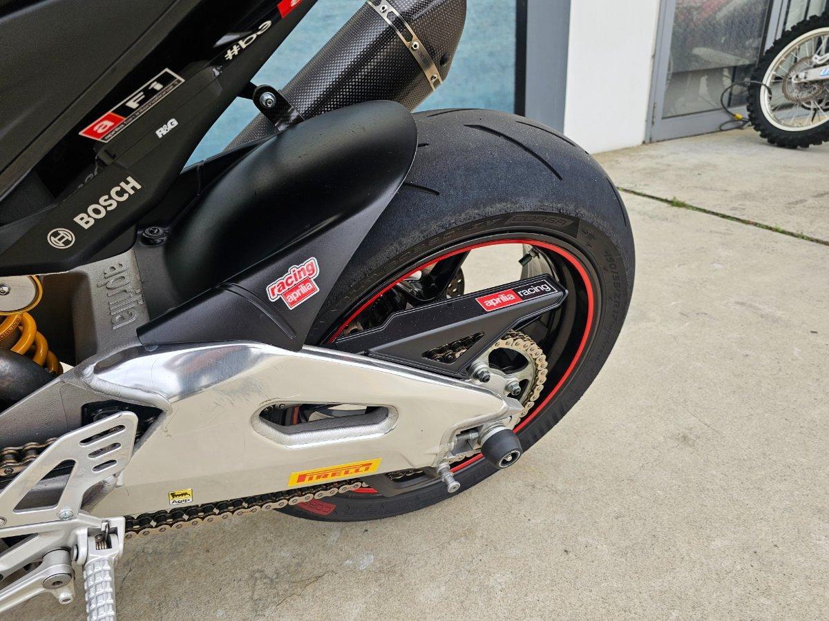 2017 APRILIA TUONO V4 RR SPORTS