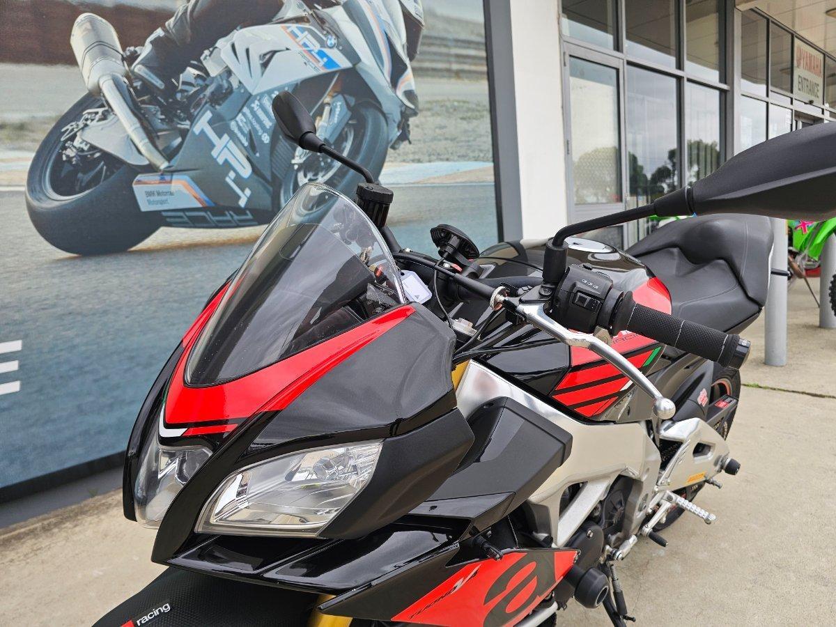 2017 APRILIA TUONO V4 RR SPORTS