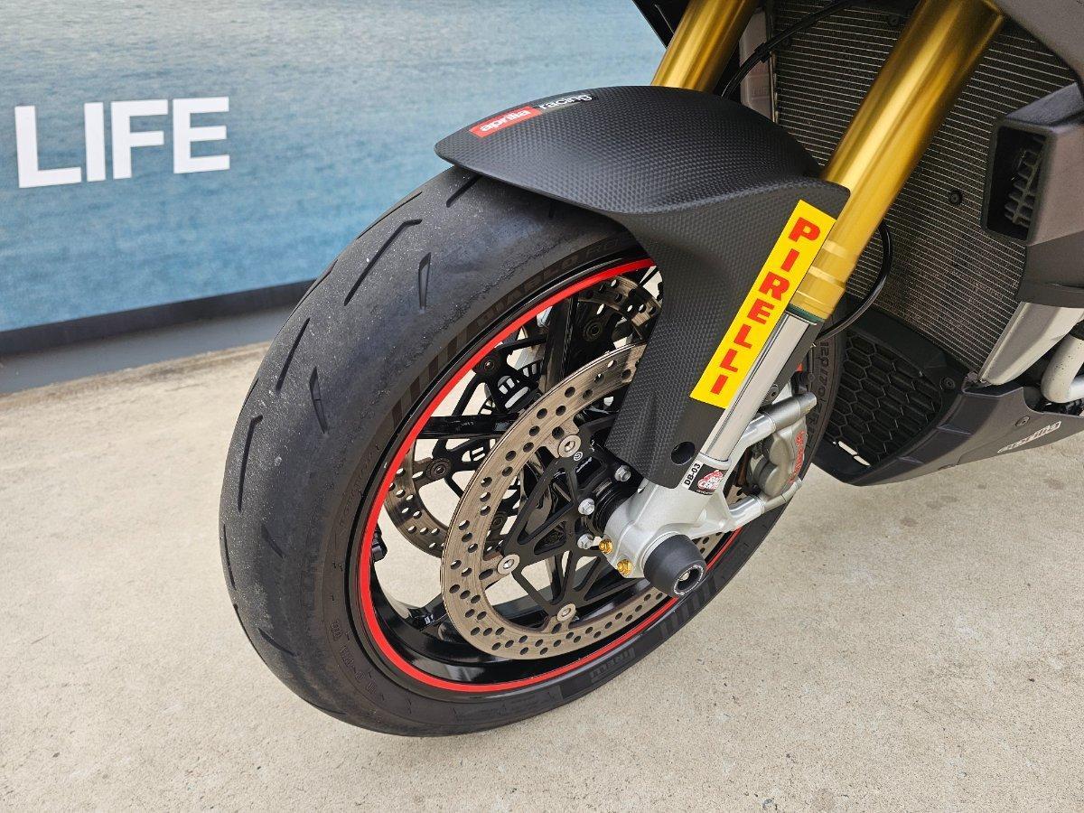 2017 APRILIA TUONO V4 RR SPORTS