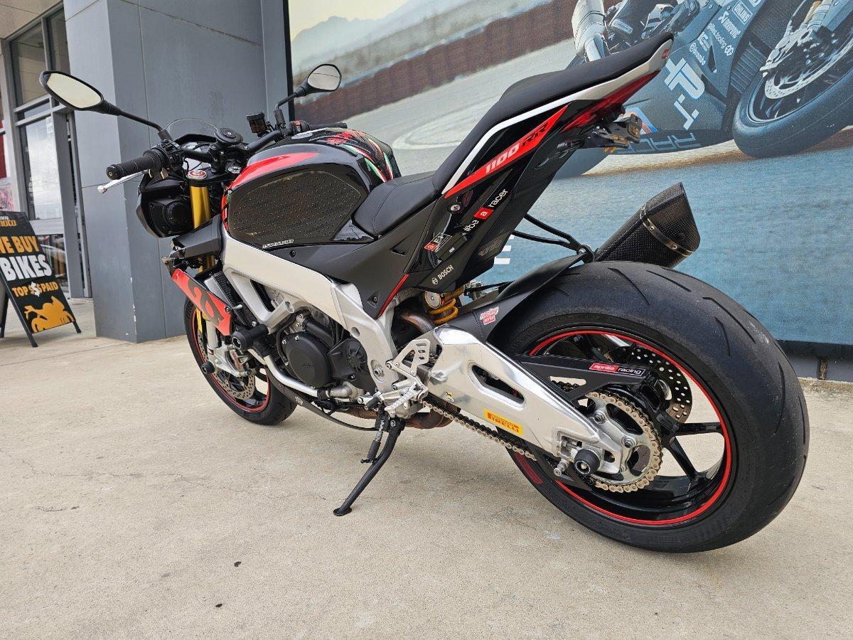 2017 APRILIA TUONO V4 RR SPORTS