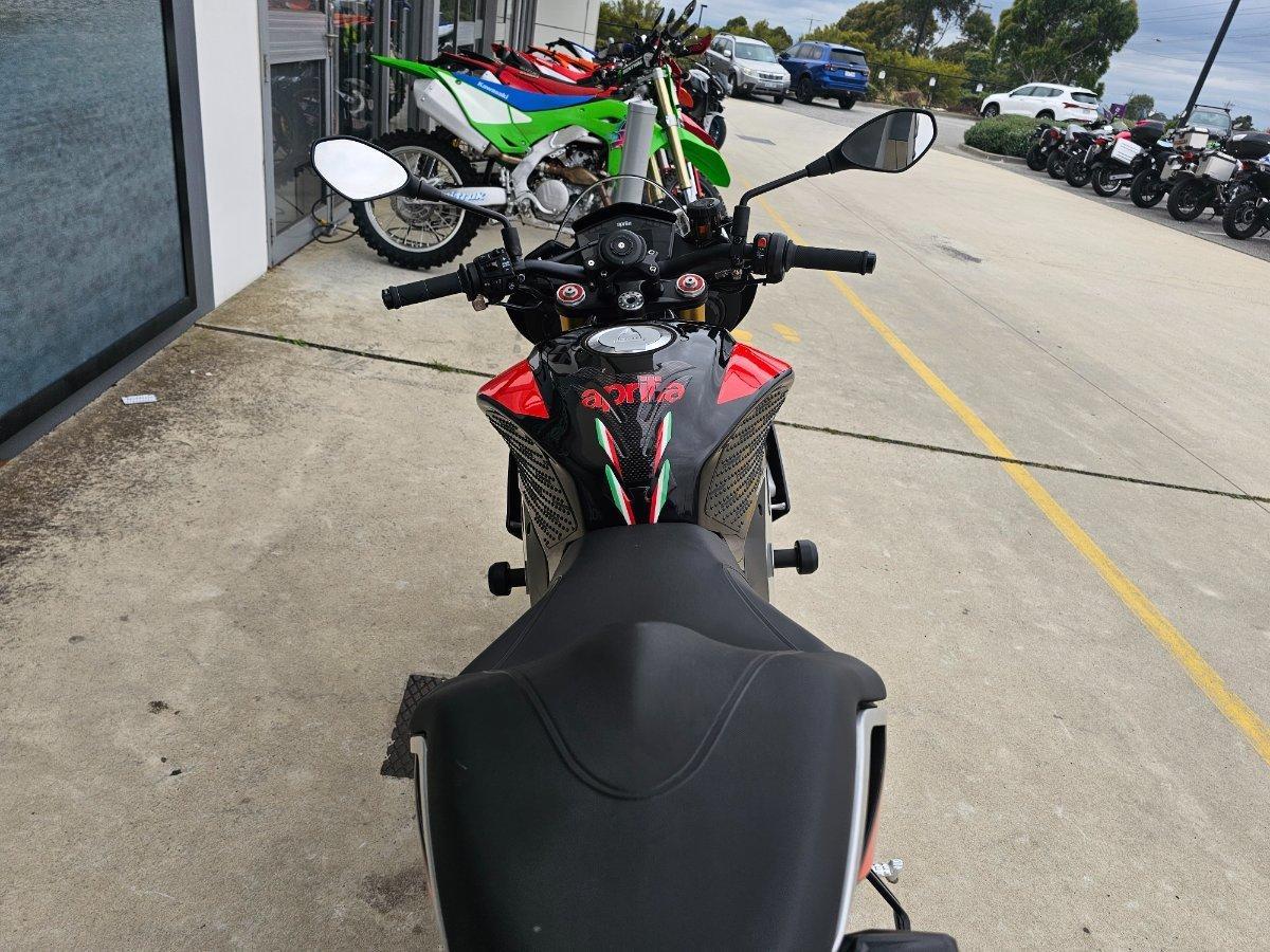 2017 APRILIA TUONO V4 RR SPORTS