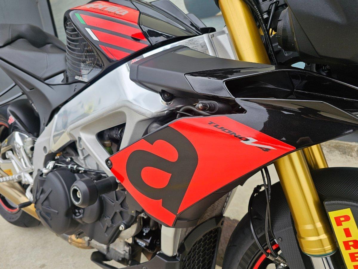 2017 APRILIA TUONO V4 RR SPORTS