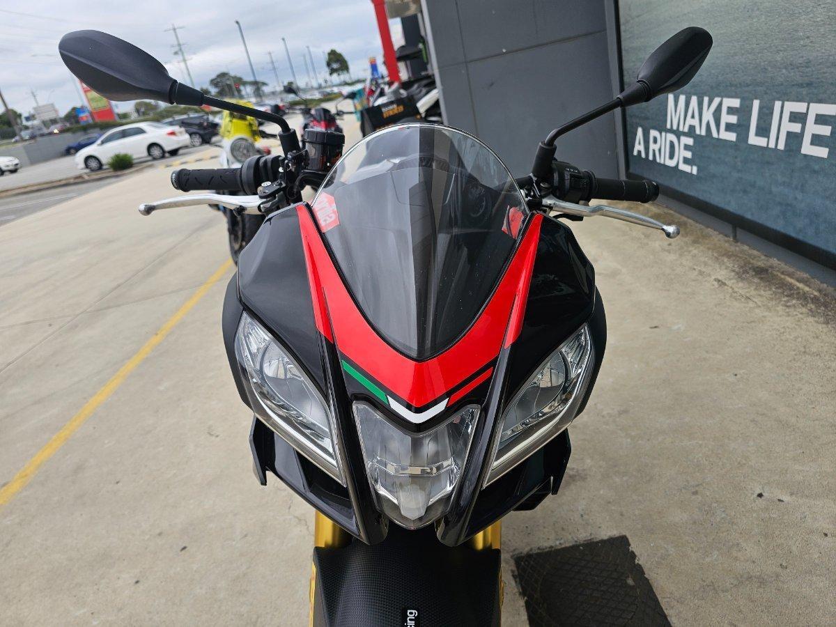 2017 APRILIA TUONO V4 RR SPORTS