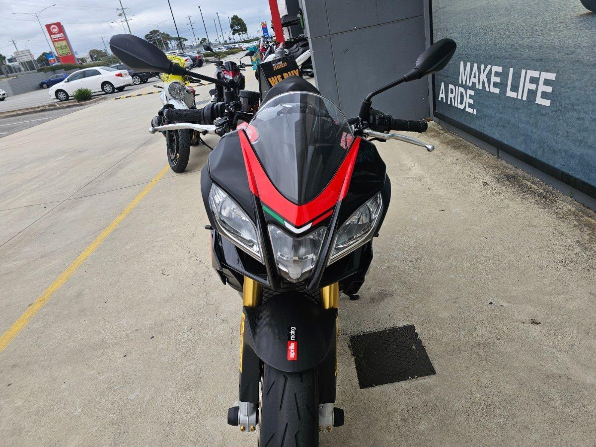 2017 APRILIA TUONO V4 RR SPORTS