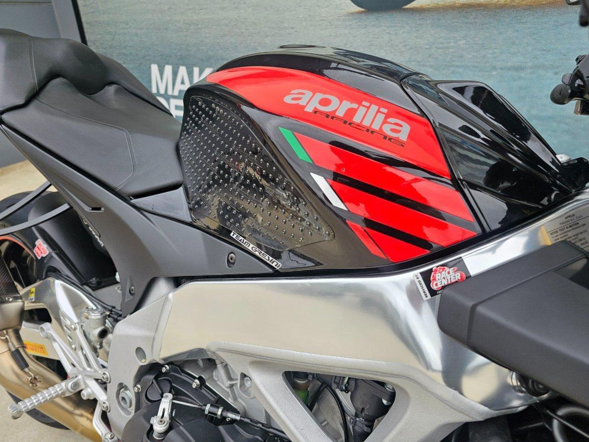 2017 APRILIA TUONO V4 RR SPORTS