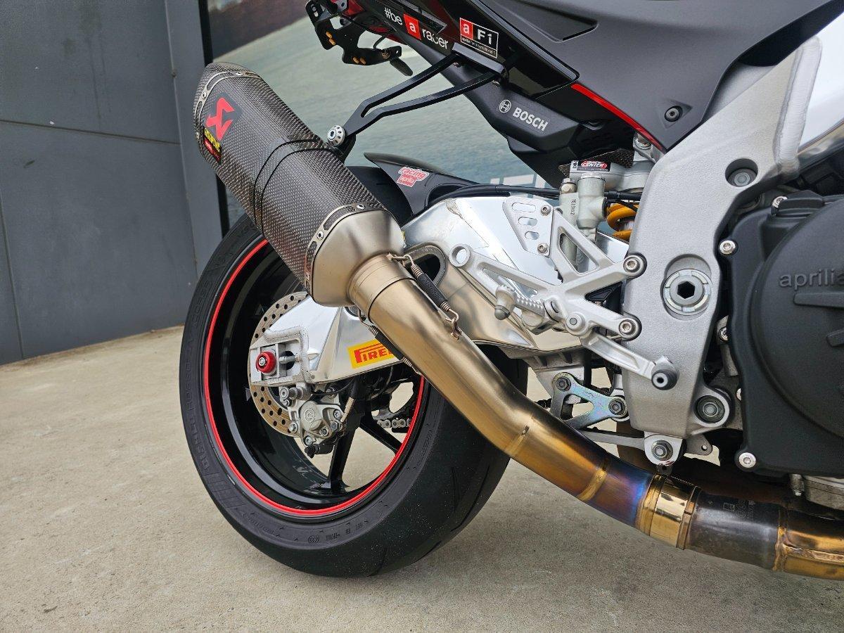2017 APRILIA TUONO V4 RR SPORTS