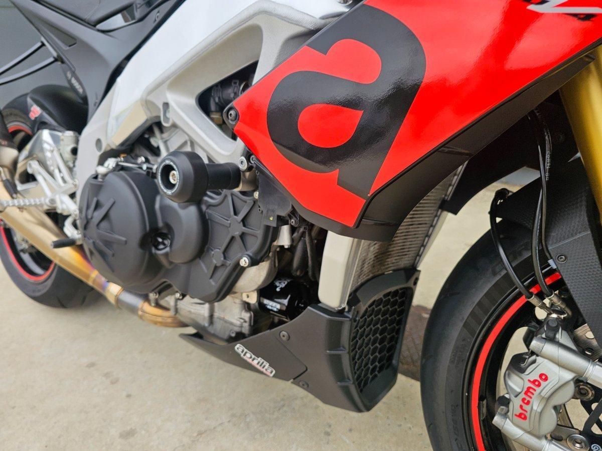 2017 APRILIA TUONO V4 RR SPORTS