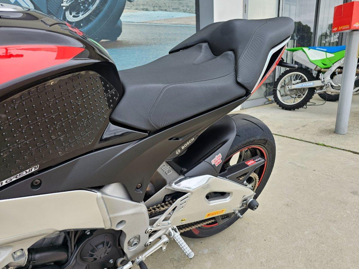 2017 APRILIA TUONO V4 RR SPORTS