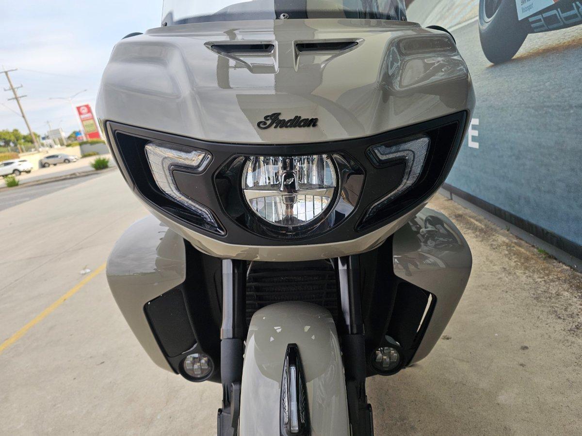 2022 INDIAN PURSUIT DARK HORSE PREMIUM ROAD