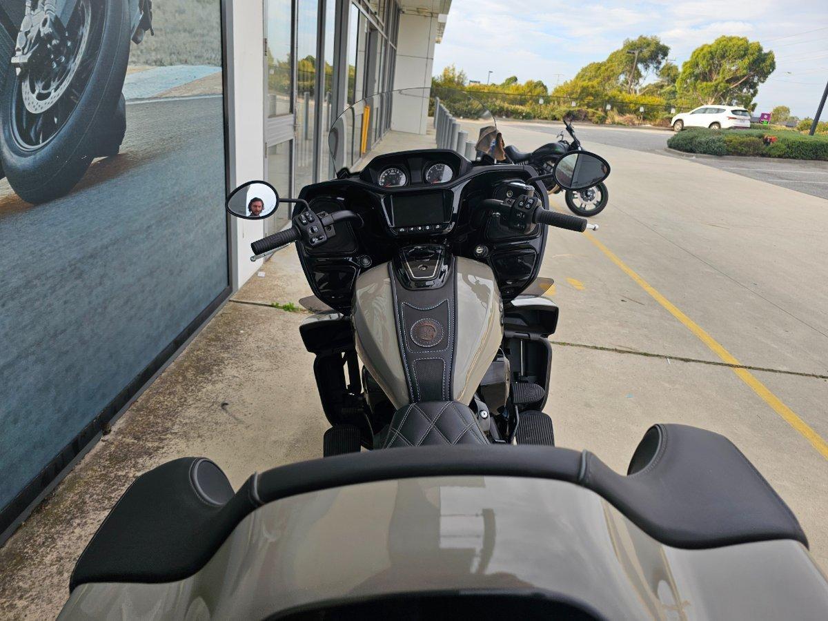2022 INDIAN PURSUIT DARK HORSE PREMIUM ROAD