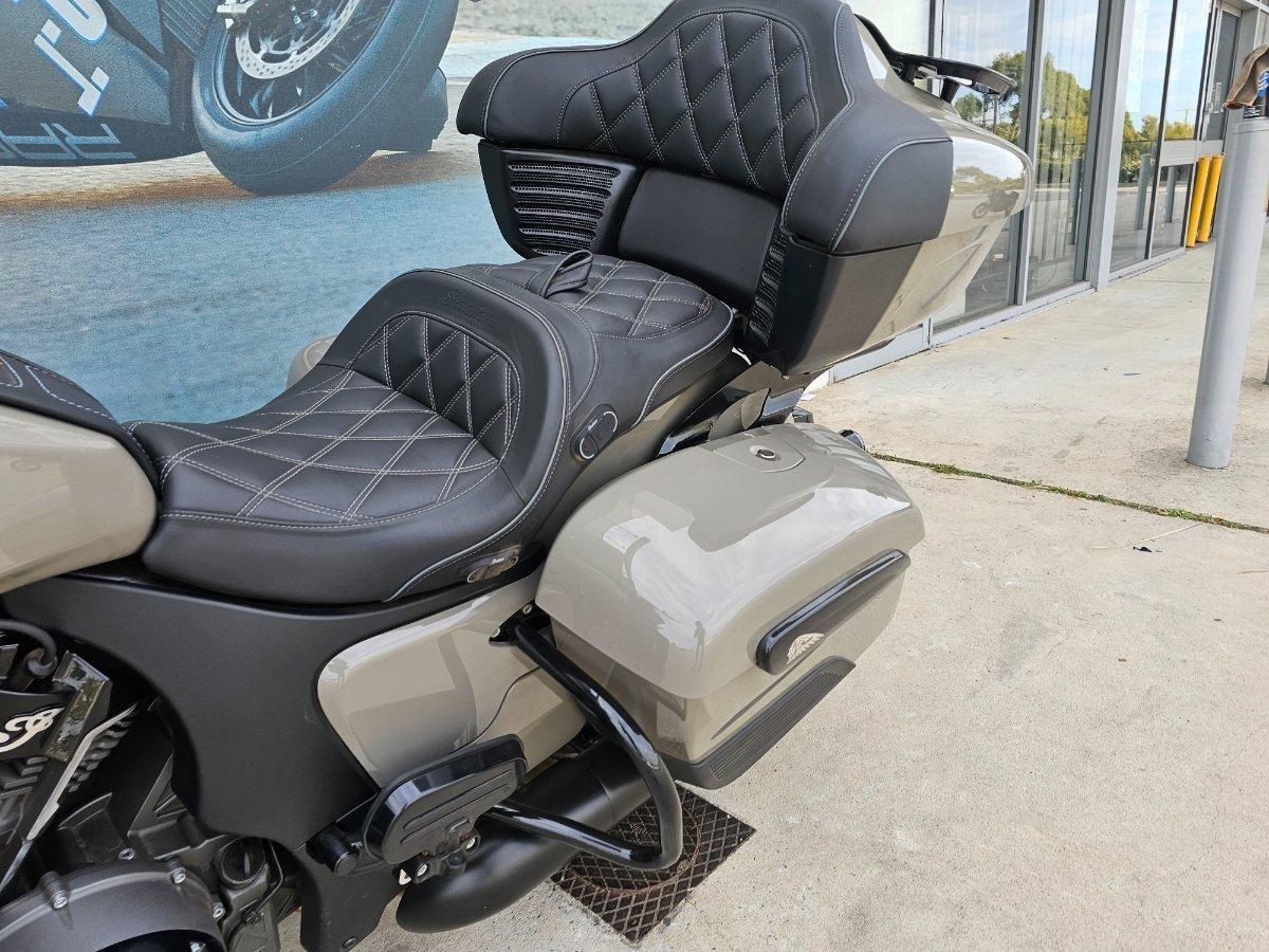 2022 INDIAN PURSUIT DARK HORSE PREMIUM ROAD