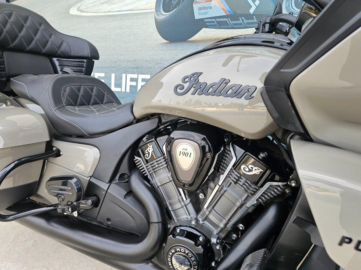 2022 INDIAN PURSUIT DARK HORSE PREMIUM ROAD