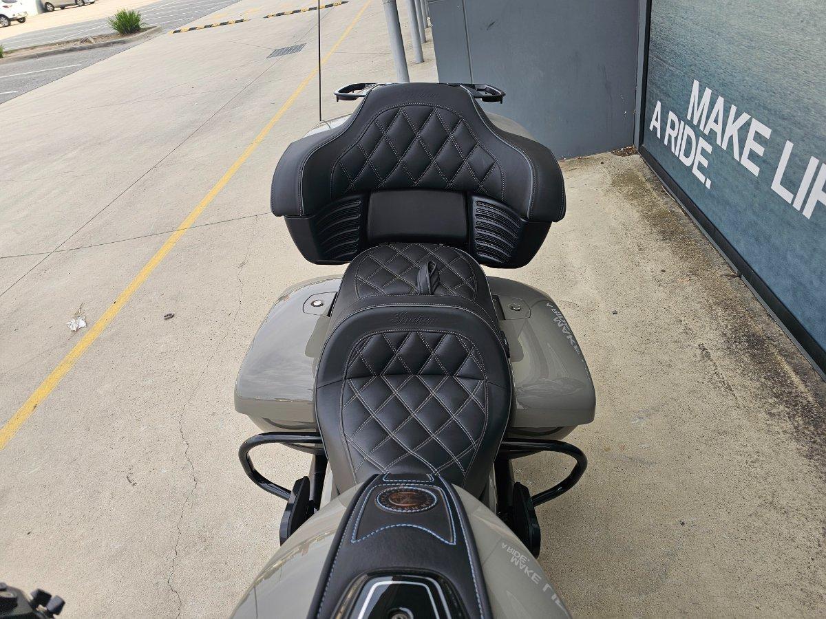 2022 INDIAN PURSUIT DARK HORSE PREMIUM ROAD