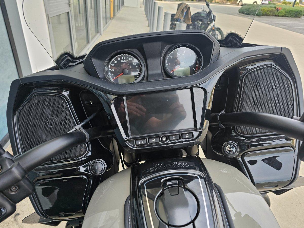 2022 INDIAN PURSUIT DARK HORSE PREMIUM ROAD