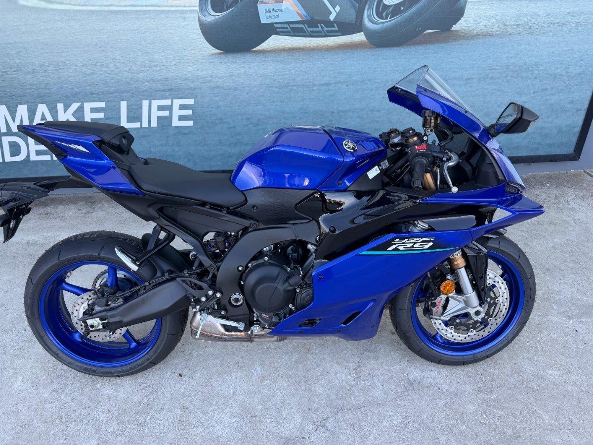 2026 YAMAHA YZF-R9 70TH ANNIVERSARY SPORTS
