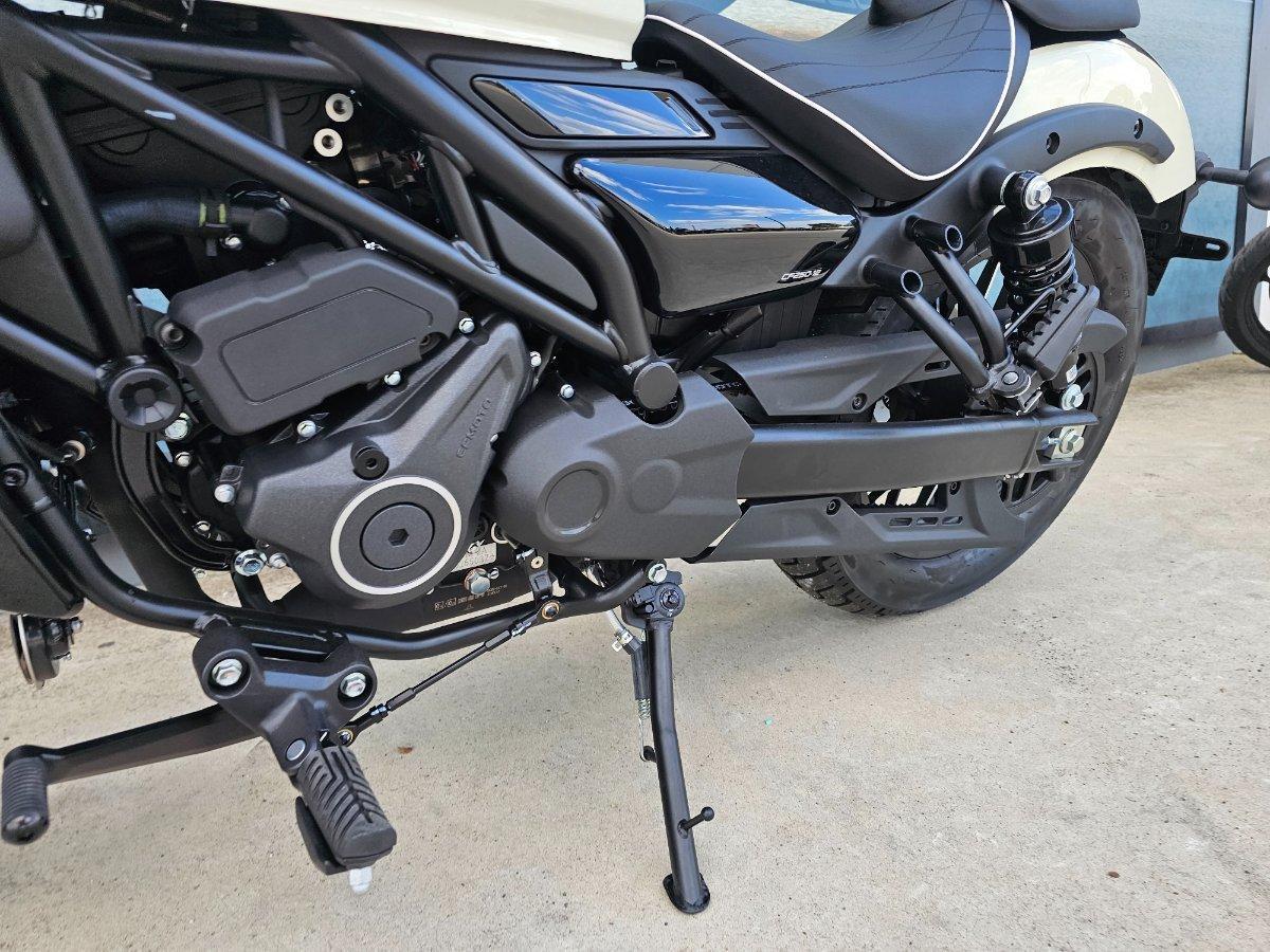 2025 CF MOTO 250 CL-C CRUISER