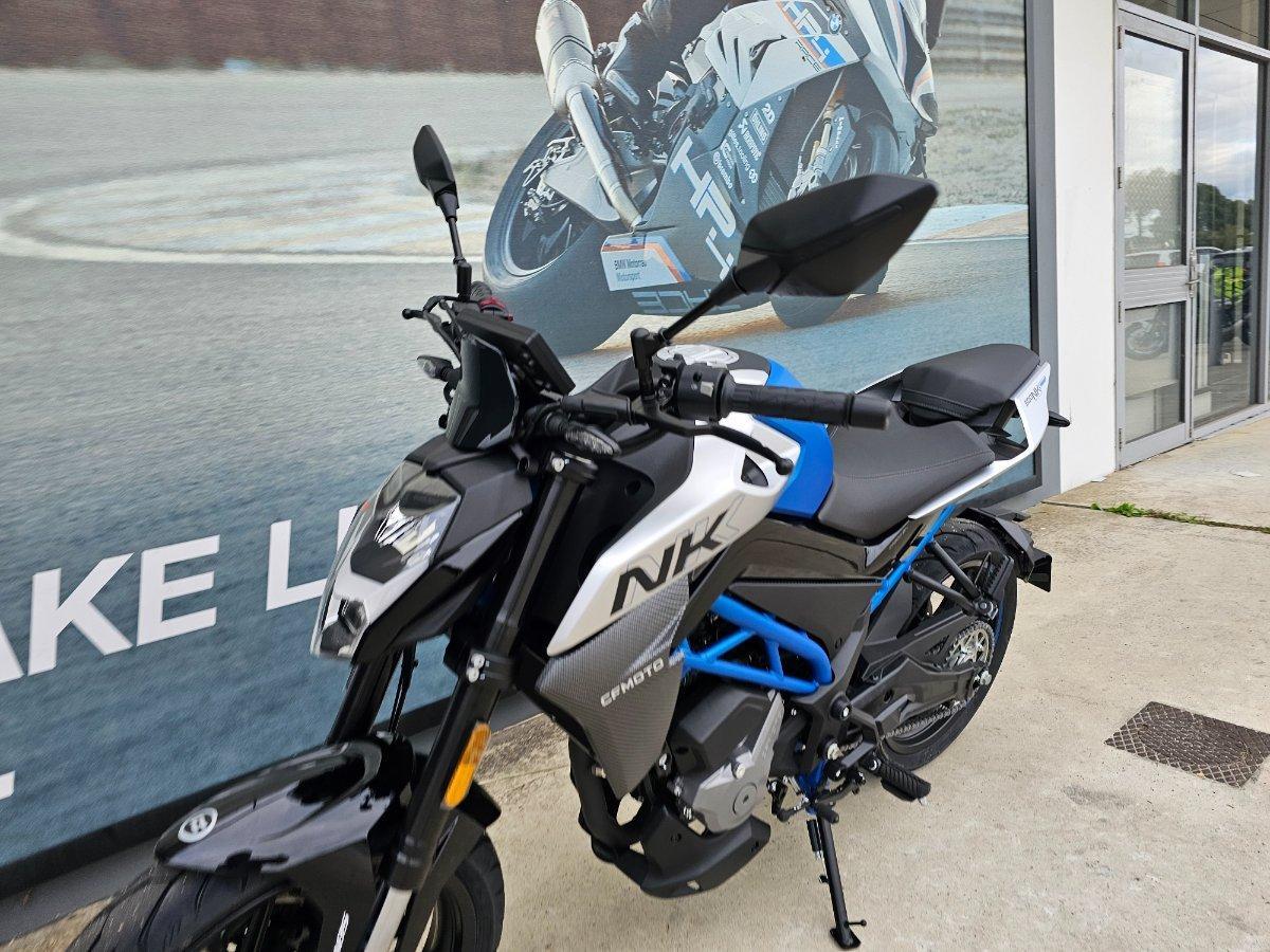 2025 CF MOTO 300 NK ROAD
