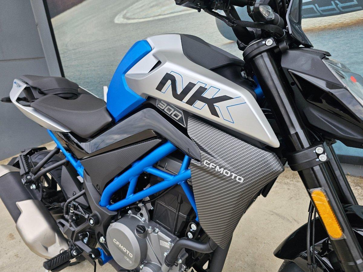 2025 CF MOTO 300 NK ROAD